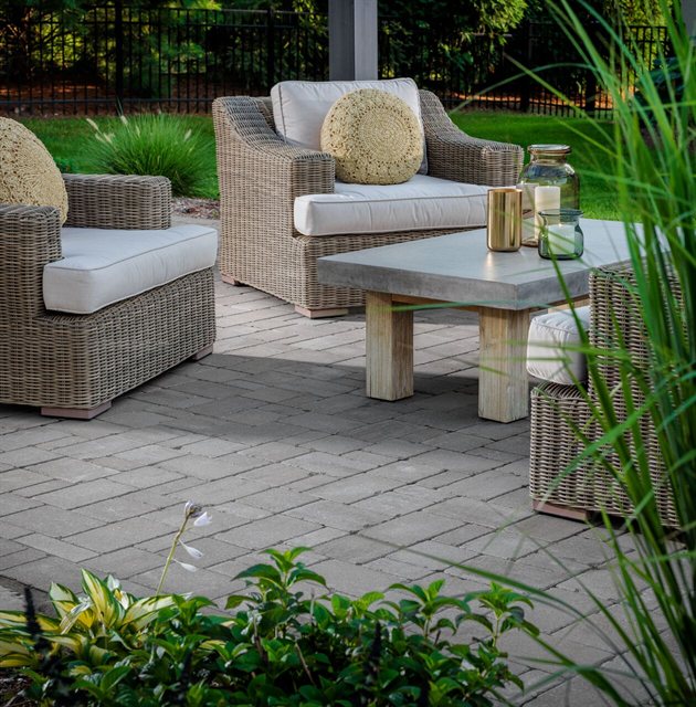Belgard Dimensions&trade; Antiqued pavers