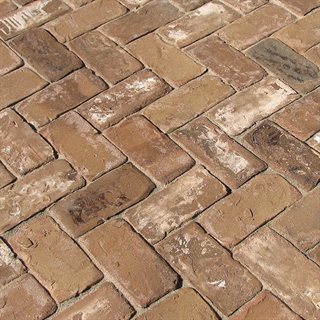 Cotswold brick available as a Paver, Split or Thin Brick